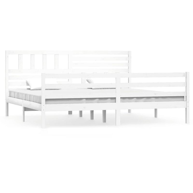 Foto van The living store bedframe massief grenenhout - wit - 205.5 x 206 x 100 cm - geschikt voor 200 x 200 cm matras