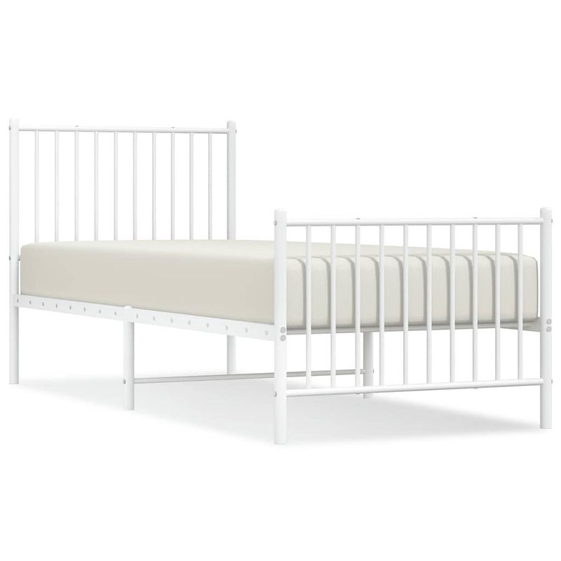 Foto van The living store classic bedframe - staal - 207 x 84.5 x 90.5 cm - wit