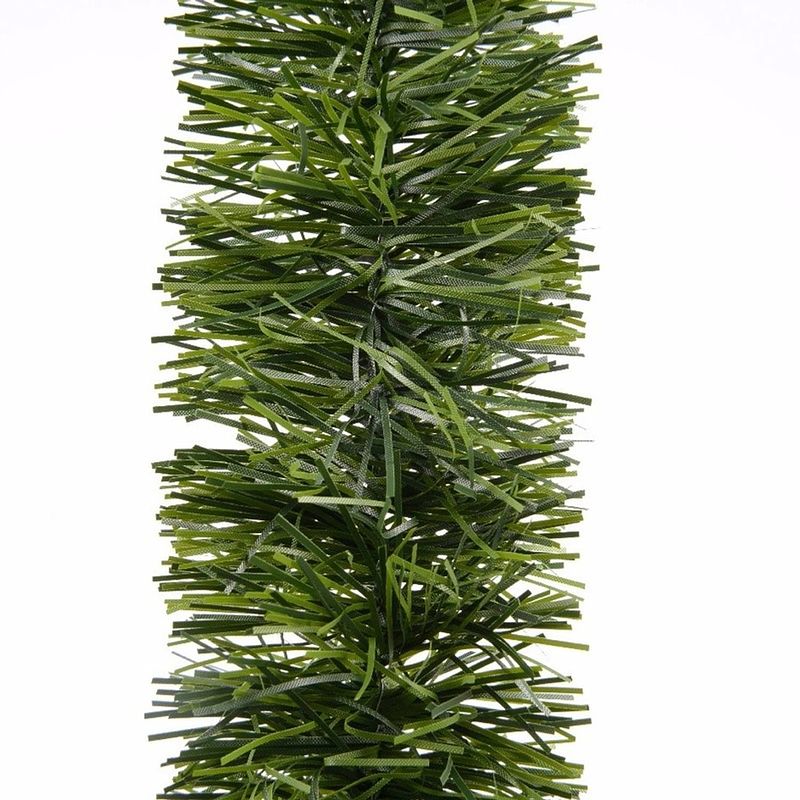Foto van 1x kerstslingers dennenslingers groen 270 cm - guirlande folie lametta - groene kerstboom versieringen