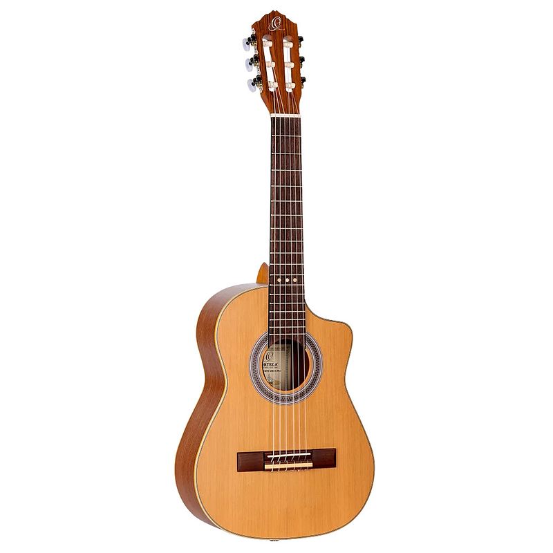 Foto van Ortega rq39e requinto series pro natural 1/2-formaat e/a klassieke gitaar met gigbag