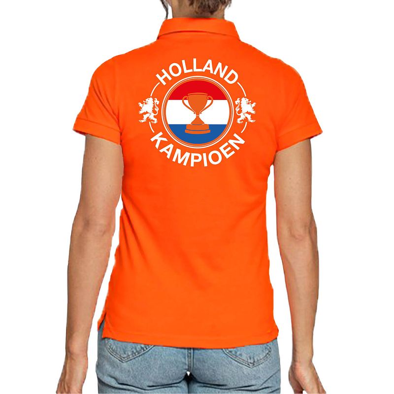 Foto van Oranje fan poloshirt / kleding holland kampioen met beker ek/ wk voor dames m - feestshirts