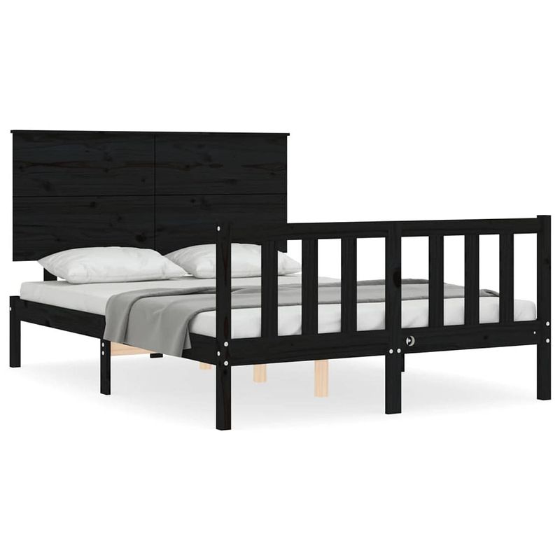 Foto van The living store houten bedframe - massief grenenhout - 195.5 x 140.5 x 82.5 cm - zwart