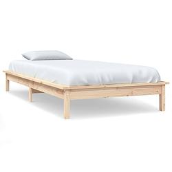 Foto van The living store bed grenenhout - klassiek houten bedframe - geschikt voor matras 75x190 cm - massief grenenhout -