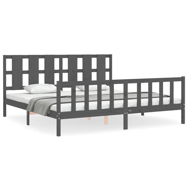 Foto van The living store bedframe - massief grenenhout - grijs - 205.5x205.5x100cm - multiplex lattenbodem - functioneel hoofd-