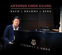 Foto van Bach - brahms - berg - cd (0034062300693)