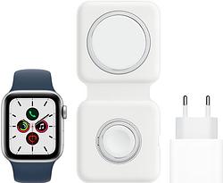 Foto van Apple watch se 40mm zilver aluminium blauwe sportband + magsafe oplaadpakket