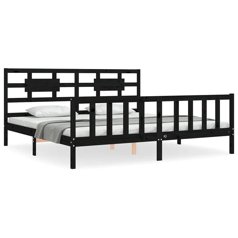 Foto van The living store bed the living store - massief grenenhouten bedframe - 205.5 x 205.5 x 100 cm - zwart