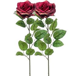 Foto van Emerald kunstbloem roos marleen - 2x - wijn rood - 63 cm - decoratie bloemen - kunstbloemen