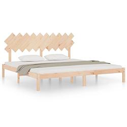 Foto van The living store bedframe grenenhout - modern - bedframes - 205.5 x 205.5 x 31 cm (lxbxh) - comfortabel hoofdeinde