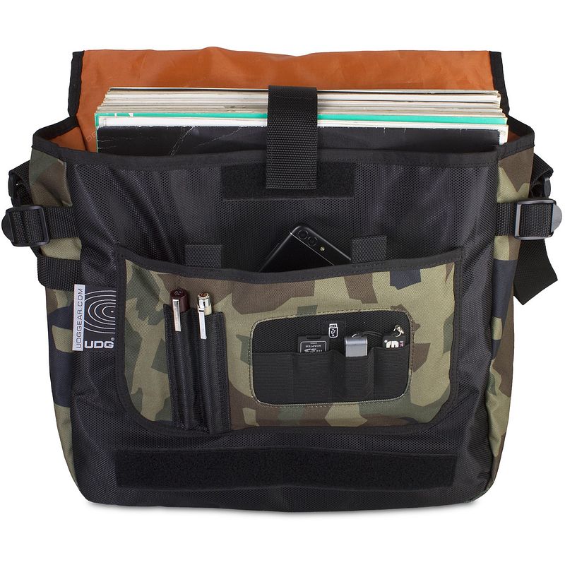 Foto van Udg u9450bcor ultimate kleine courierbag camouflage met oranje