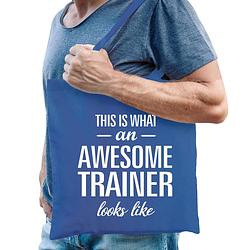 Foto van Cadeau tas voor trainer/coach - blauw - katoen - 42 x 38 cm - geweldige trainer - feest boodschappentassen