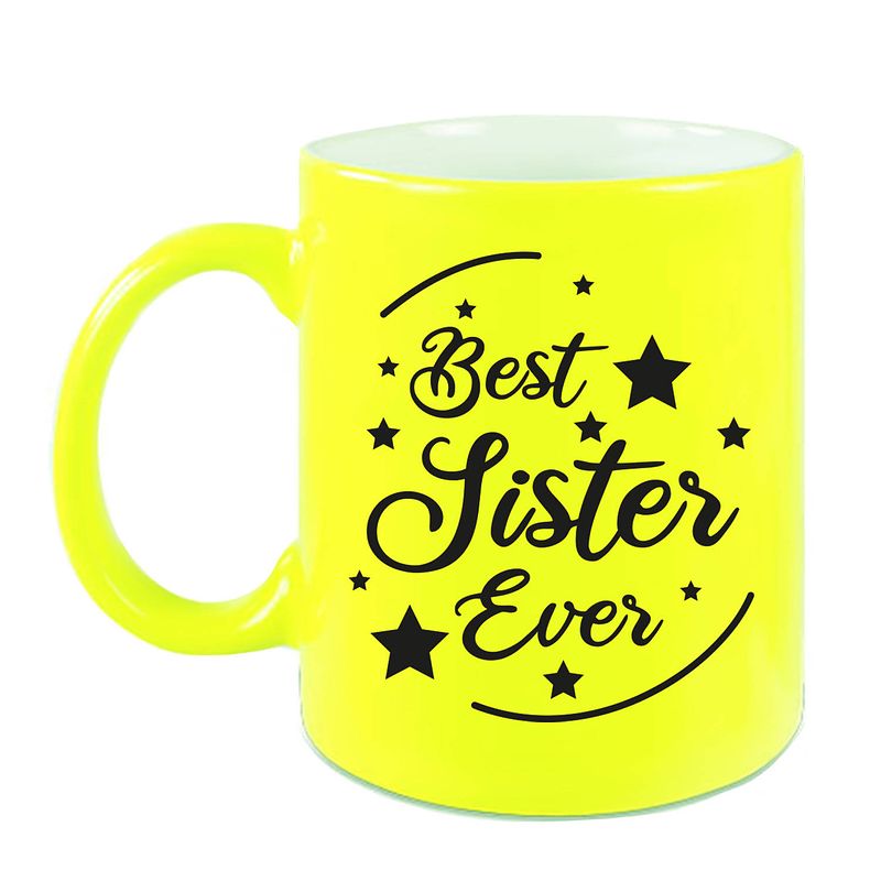 Foto van Best sister ever cadeau koffiemok / theebeker neon geel 330 ml - feest mokken