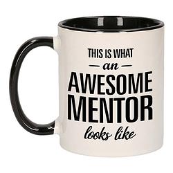 Foto van Awesome mentor / geweldige mentor mok / beker zwart wit 300 ml - cadeau mokken - feest mokken