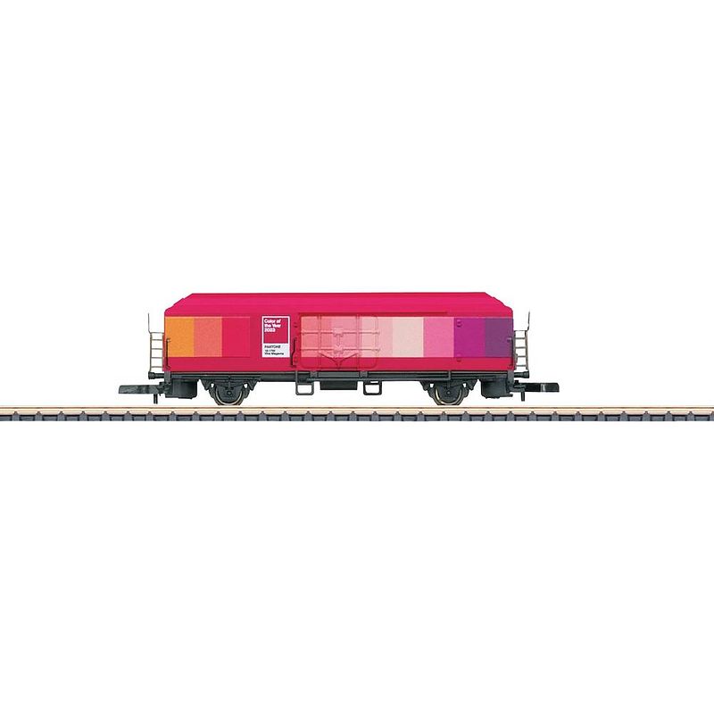 Foto van Märklin 82163 z pantone color of the year 2023 wagons