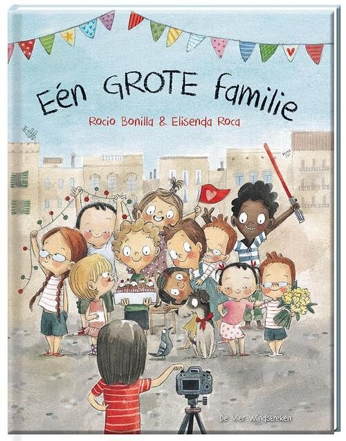 Foto van Eén grote familie - elisenda roca - hardcover (9789051168303)