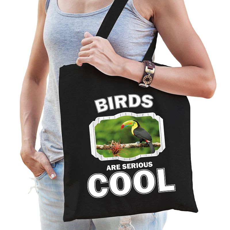 Foto van Katoenen tasje birds are serious cool zwart - toekans/ toekan cadeau tas - feest boodschappentassen