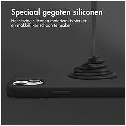 Foto van Accezz liquid silicone backcover google pixel 9 pro xl telefoonhoesje zwart