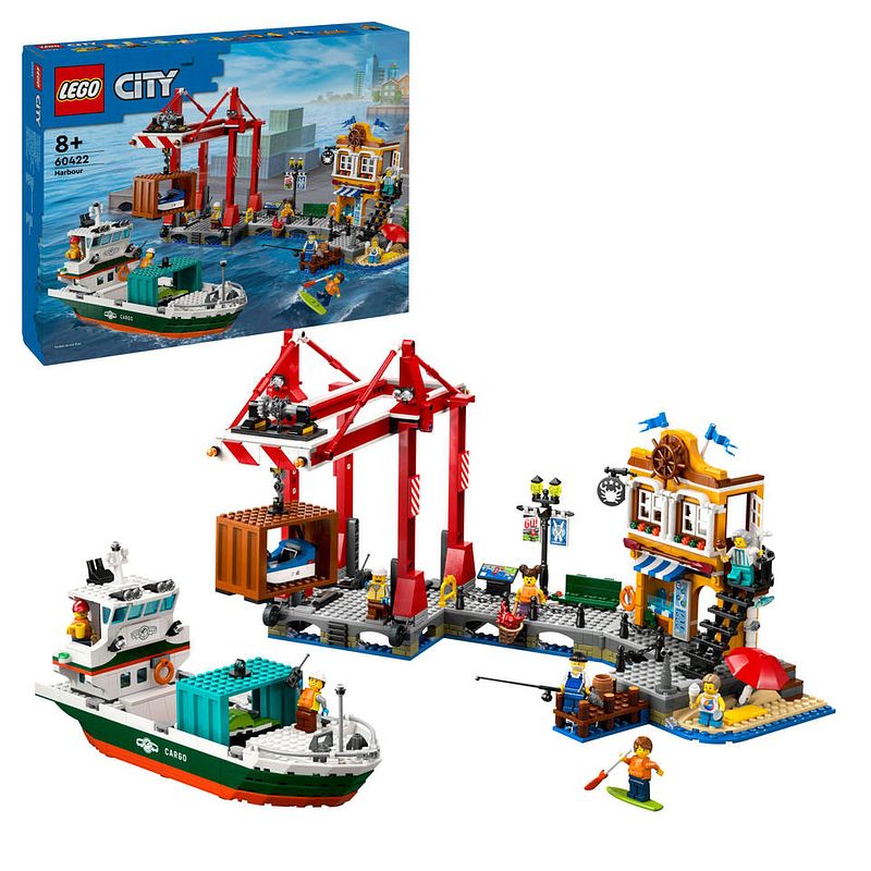 Foto van Lego city haven met vrachtschip 60422