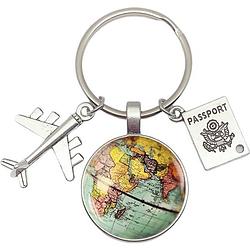 Foto van Sleutelhanger wereldbol vliegtuig paspoort wereldreiziger piloot kado sleutel