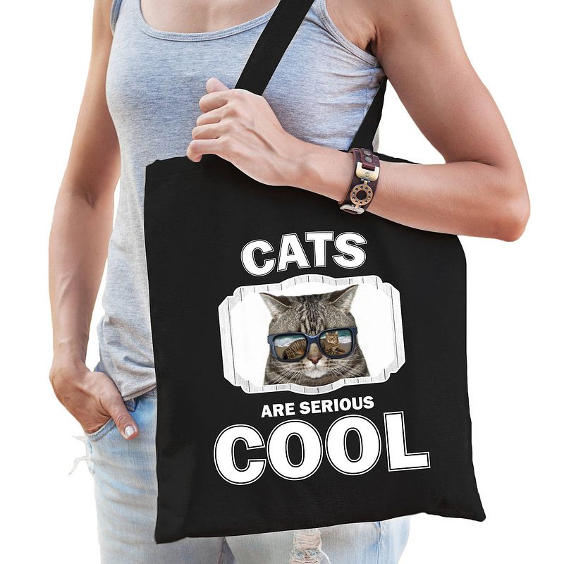 Foto van Katoenen tasje cats are serious cool zwart - katten/ coole poes cadeau tas - feest boodschappentassen