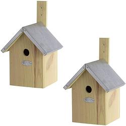 Foto van 2x vogelhuisjes/nestkasten pimpelmees 32 cm - vogelhuisjes