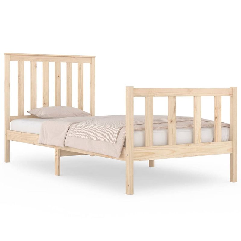 Foto van The living store bedframe grenenhout - 195.5 x 95.5 x 69.5 cm - rustiek karakter - montage vereist