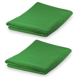 Foto van Set van 2x stuks yoga wellness microvezel handdoeken 150 x 75 cm groen - sporthanddoeken