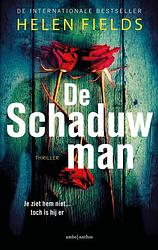 Foto van De schaduwman - helen fields - paperback (9789026362682)