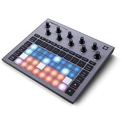 Foto van Novation circuit rhythm groovebox