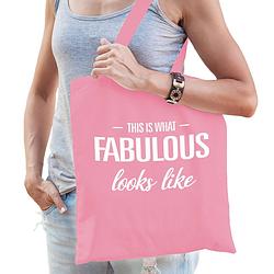 Foto van Verjaardagscadeau tas - fun tekst - fabulous - roze - katoen - 42 x 38 cm - feest boodschappentassen
