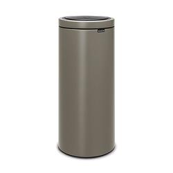 Foto van Brabantia touch bin flat top afvalemmer 30 liter met kunststof binnenemmer - platinum