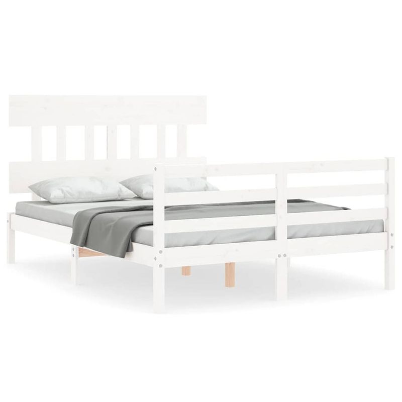 Foto van The living store bedframe grenenhout - bed - 195.5 x 140.5 x 81 cm - wit