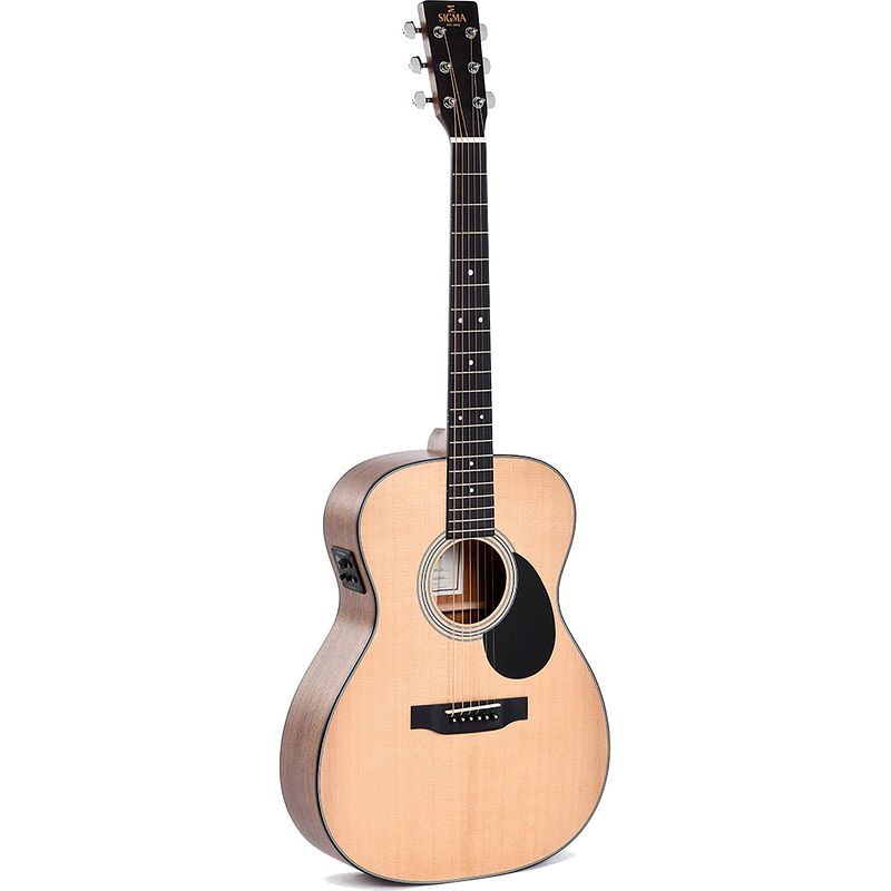 Foto van Sigma guitars somm-ste natural satin elektrisch-akoestische westerngitaar met softshell case