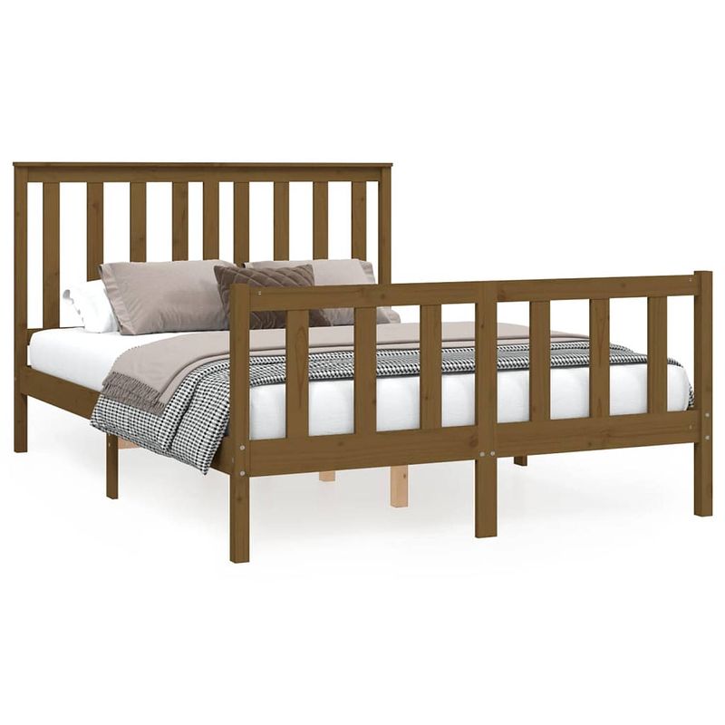 Foto van The living store bedframe grenenhout - klassiek - 205.5 x 146 x 101 cm - honingbruin