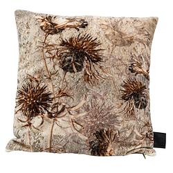 Foto van Ptmd lazzy grey cotton velvet cushion dried flowers s