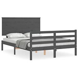 Foto van The living store bedframe - massief grenenhout - 195.5 x 145.5 x 82.5 cm - grijs - montage vereist