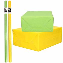 Foto van 4x rollen kraft inpakpapier pakket geel/groen lente/pasen 200 x 70 cm - cadeaupapier