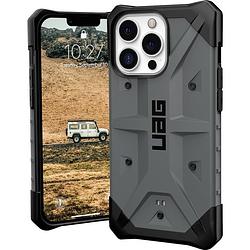 Foto van Urban armor gear pathfinder case backcover apple iphone 13 pro zilver