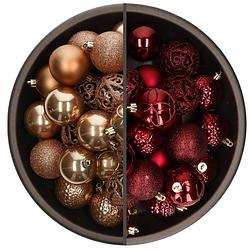 Foto van 74x stuks kunststof kerstballen mix van donkerrood en camel bruin 6 cm - kerstbal