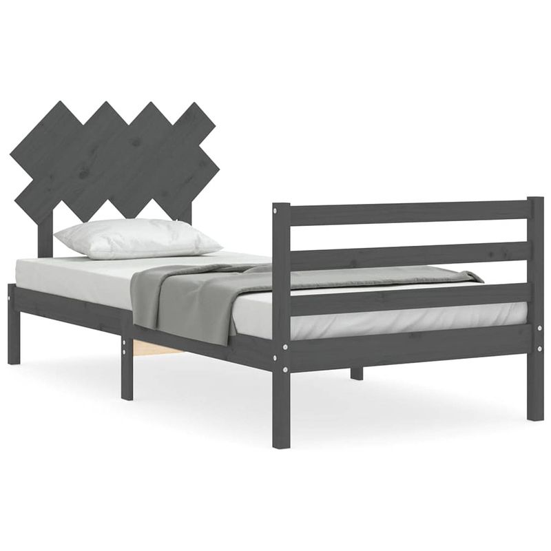 Foto van The living store bedframe - massief grenenhout - grijs - 205.5 x 105.5 x 81 cm - 100 x 200 cm - montage vereist