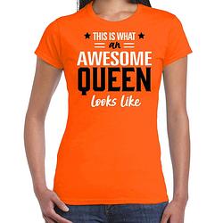 Foto van Oranje koningsdag t-shirt - awesome queen - dames l - feestshirts