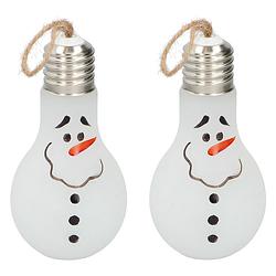 Foto van 2x kerst led lampjes sneeuwpop/sneeuwman 18 cm - feestdecoratievoorwerp