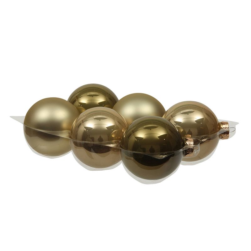 Foto van 6x stuks glazen kerstballen dusky lime goud/groen tinten 8 cm mat/glans - kerstbal