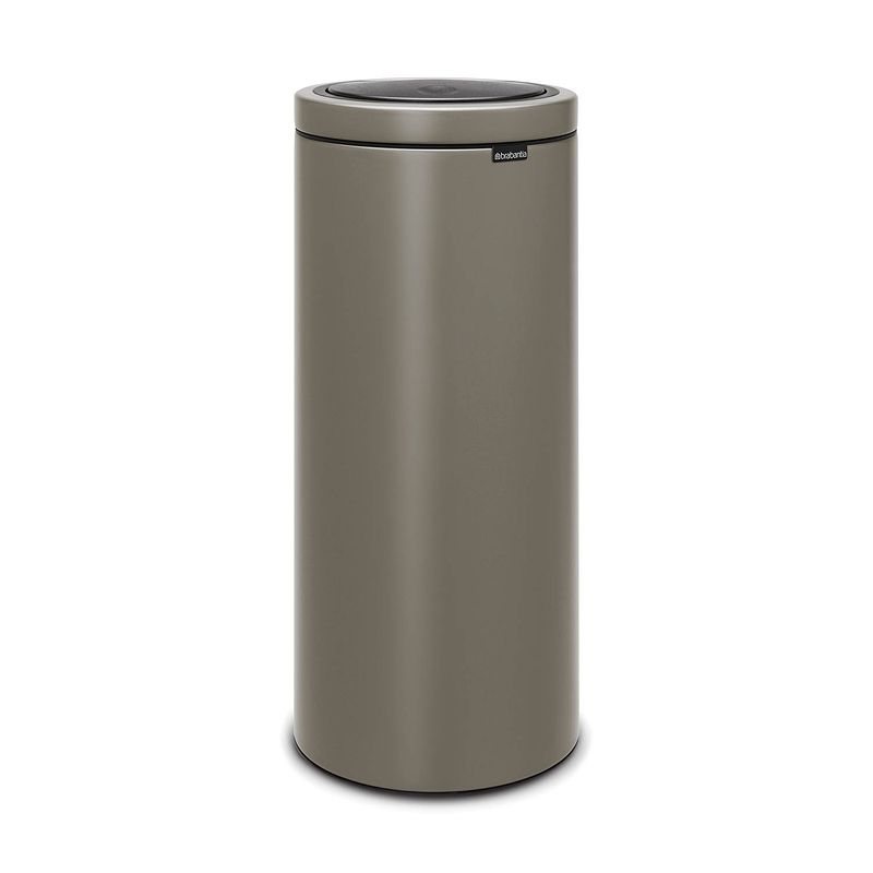 Foto van Brabantia touch bin flat top afvalemmer 30 liter met kunststof binnenemmer - platinum