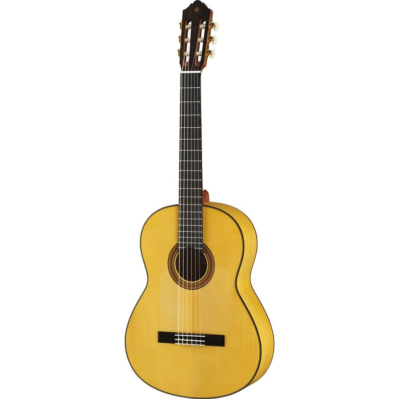 Foto van Yamaha cg182sf flamenco klassieke gitaar naturel