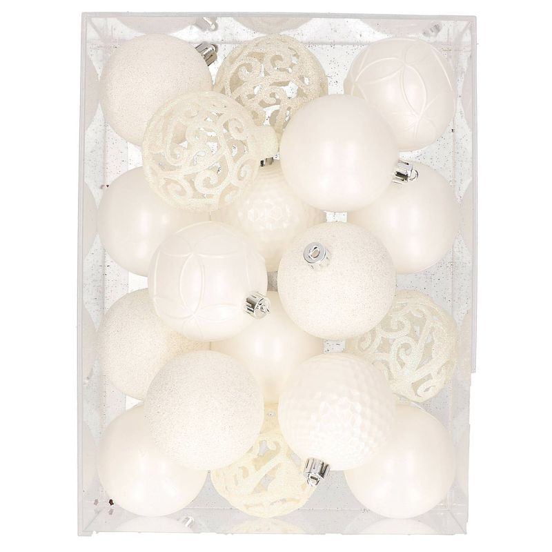 Foto van Set van 37x stuks plastic/kunststof kerstballen winter wit 6 cm - kerstbal