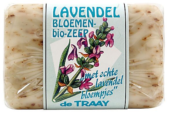 Foto van De traay zeep lavendel met lavendelbloesem