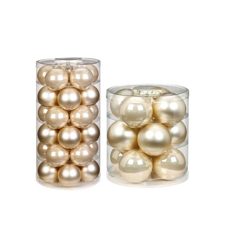 Foto van 42x stuks glazen kerstballen champagne 6 cm en 8 cm glans en mat - kerstbal