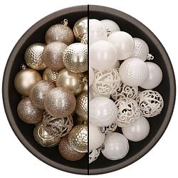 Foto van 74x stuks kunststof kerstballen mix van champagne en wit 6 cm - kerstbal