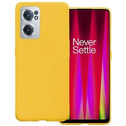 Foto van Basey oneplus nord ce 2 hoesje siliconen back cover case - oneplus nord ce 2 hoes silicone case hoesje - geel